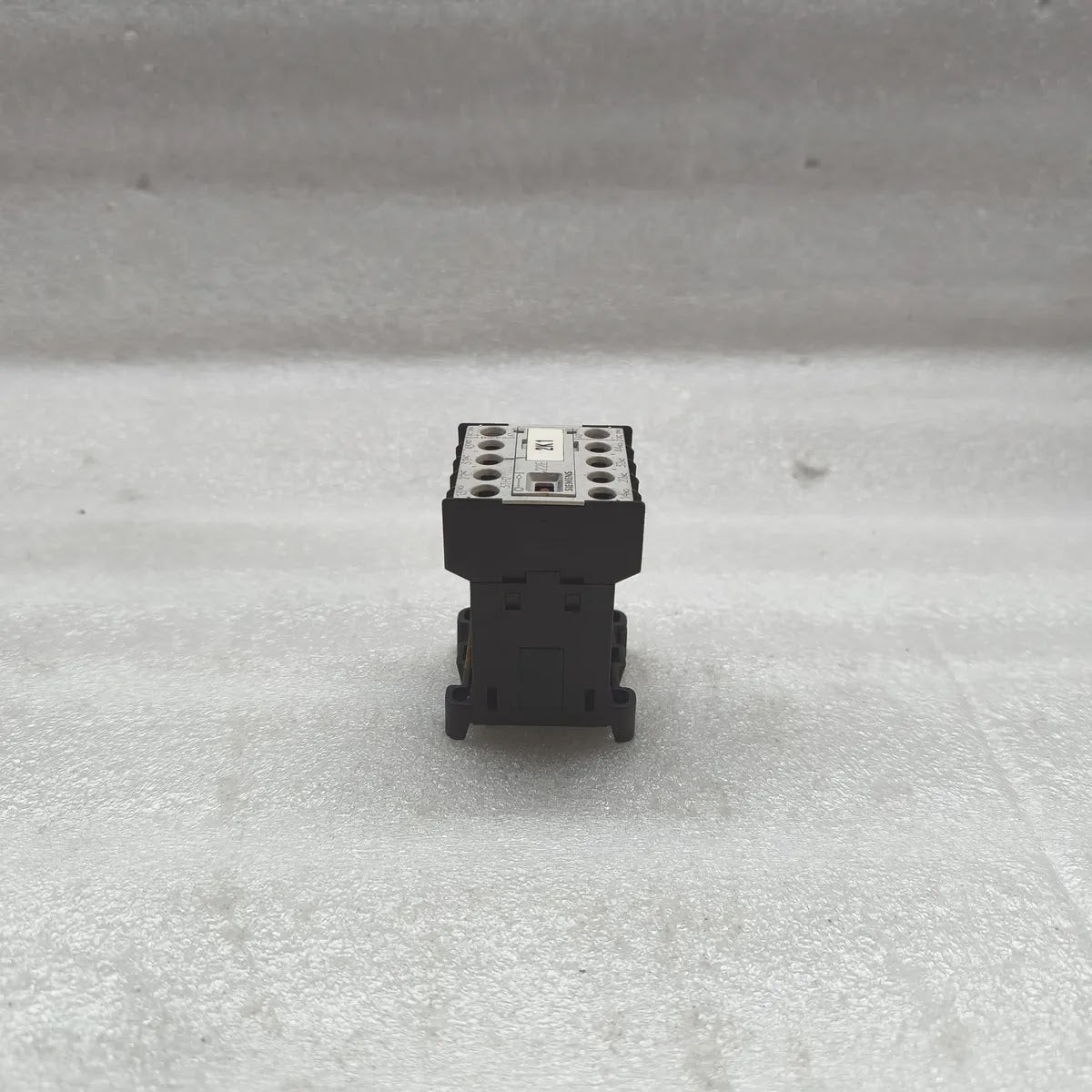 SIEMENS 3TH2022-0BB4 CONTACTOR RELAY 2NO+2NC DC 24V 10A IEC 947 VDE 0660