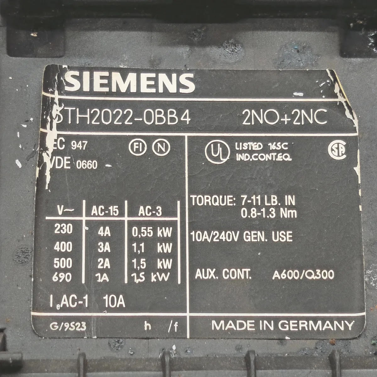 SIEMENS 3TH2022-0BB4 CONTACTOR RELAY 2NO+2NC DC 24V 10A IEC 947 VDE 0660
