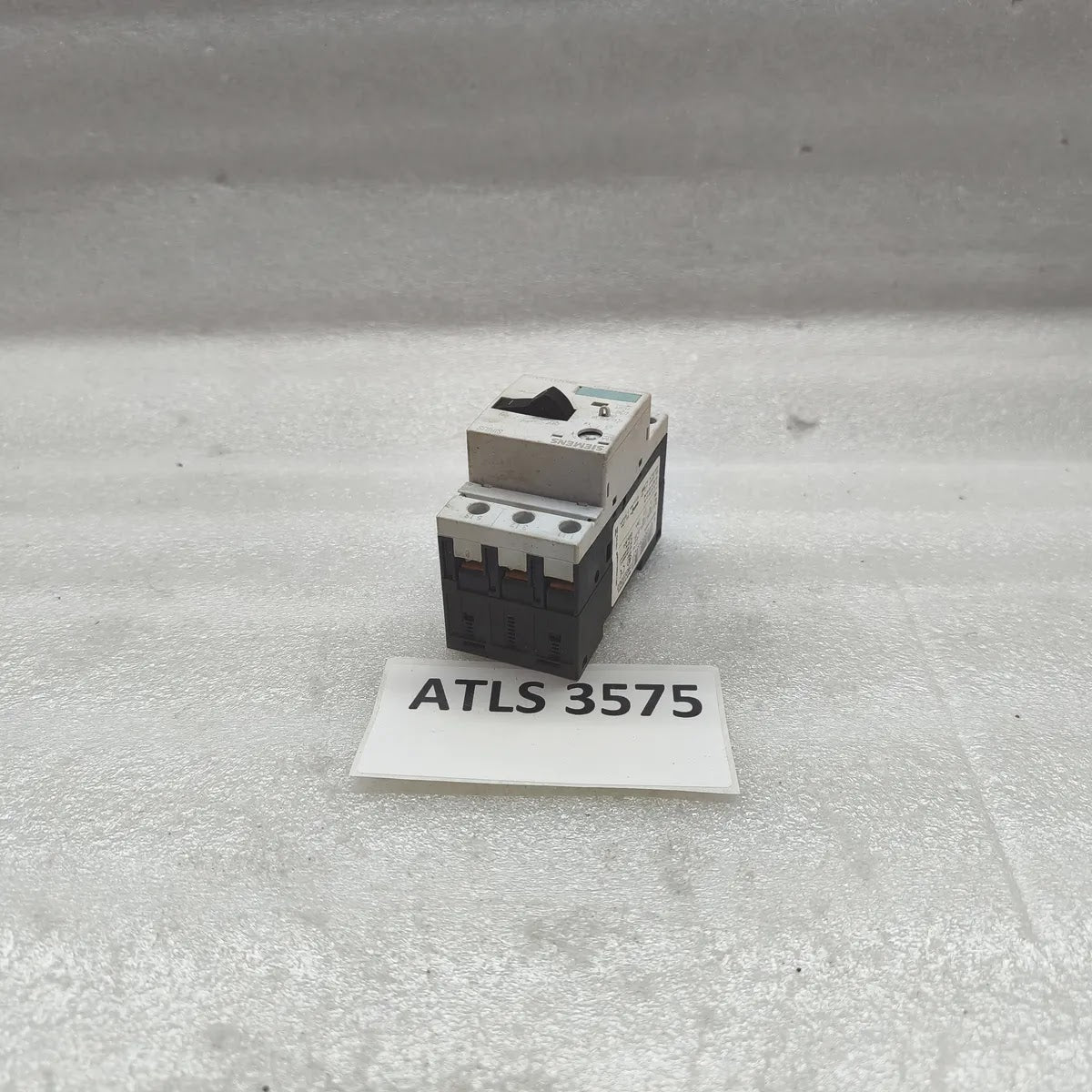 SIEMENS 3RV1011-1CA10 Motor Circuit Breaker 1.8-2.5A 690V 100kA 3-Pole SIRIUS