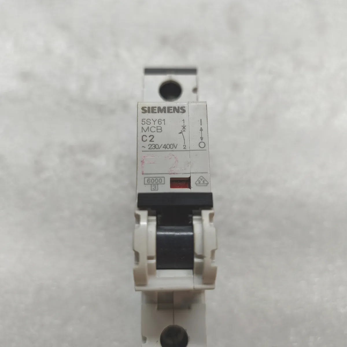 SIEMENS 5SY6102-7 MCB MINIATURE CIRCUIT BREAKER 5SY61 C2 230/400V 1 POLE 30kA