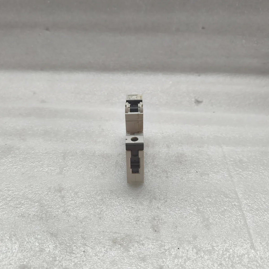 SIEMENS 5SY6106-7 MCB C6 230/400V 1-POLE 6A Icu 30kA Miniature Circuit Breaker