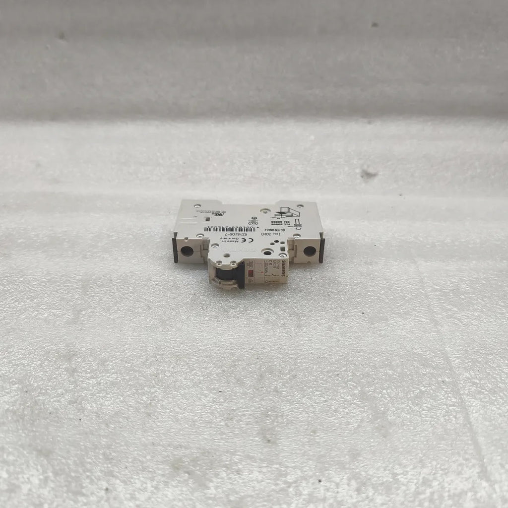 SIEMENS 5SY6106-7 MCB C6 230/400V 1-POLE 6A Icu 30kA Miniature Circuit Breaker