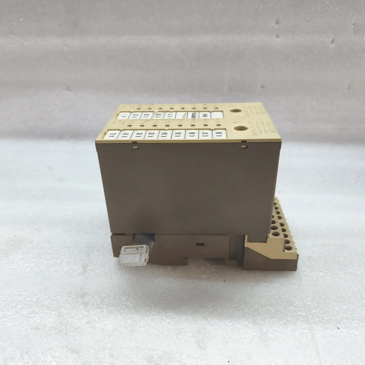 SIEMENS 6ES5 441-8MA11 SIMATIC S5 DIGITAL OUTPUT MODULE 8x24V DC/0.5A