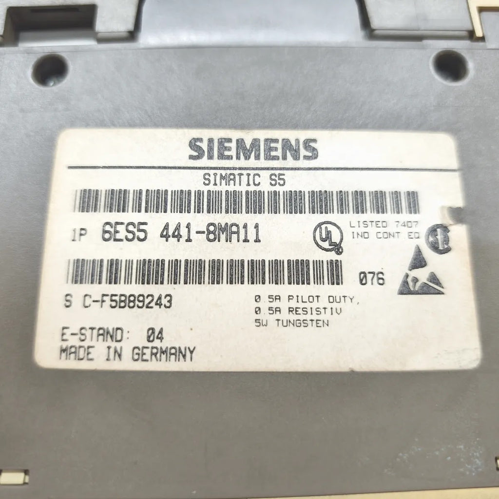 SIEMENS 6ES5 441-8MA11 SIMATIC S5 DIGITAL OUTPUT MODULE 8x24V DC/0.5A