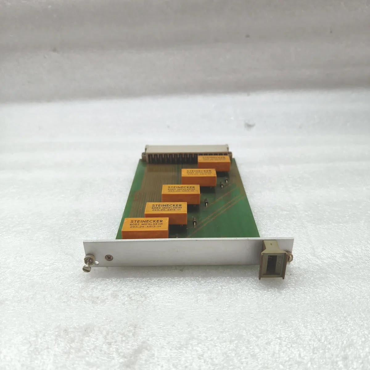 STEINECKER PCB RELAY CARD 243-24-A813-1H 6052 MÜHLHEIM