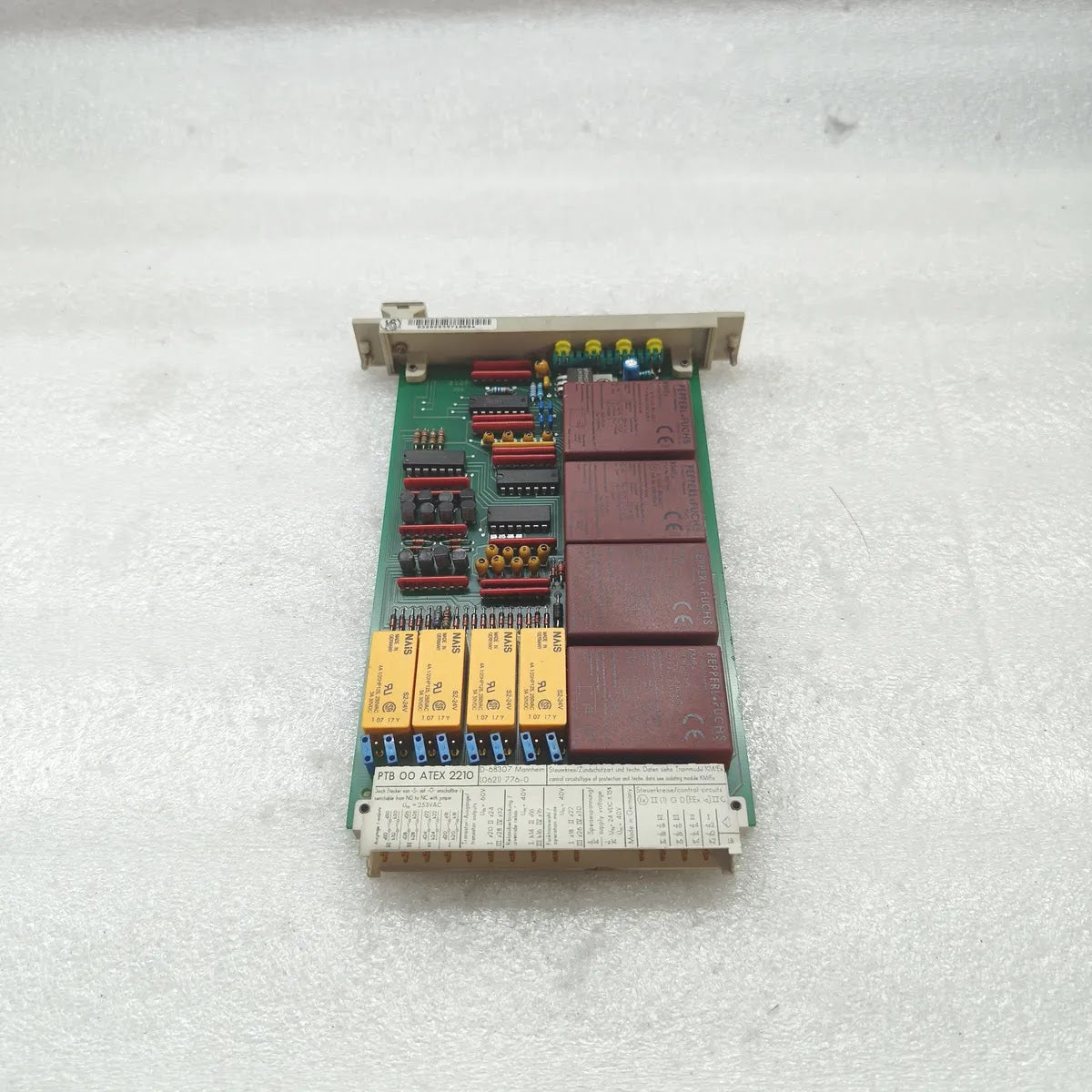 PEPPERL+FUCHS EG4-R 4-CHANNEL RELAY OUTPUT MODULE ATEX PTB 00 ATEX 2210 Ex ia