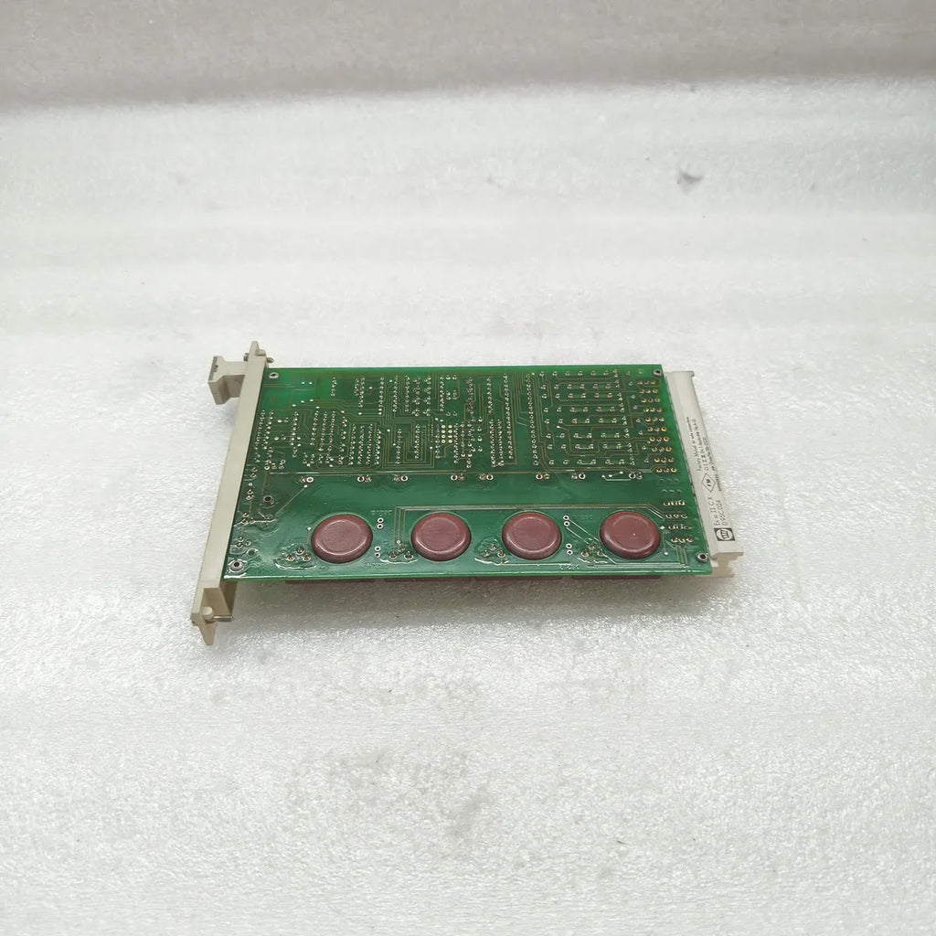PEPPERL+FUCHS EG4-R 4-CHANNEL RELAY OUTPUT MODULE ATEX PTB 00 ATEX 2210 Ex ia