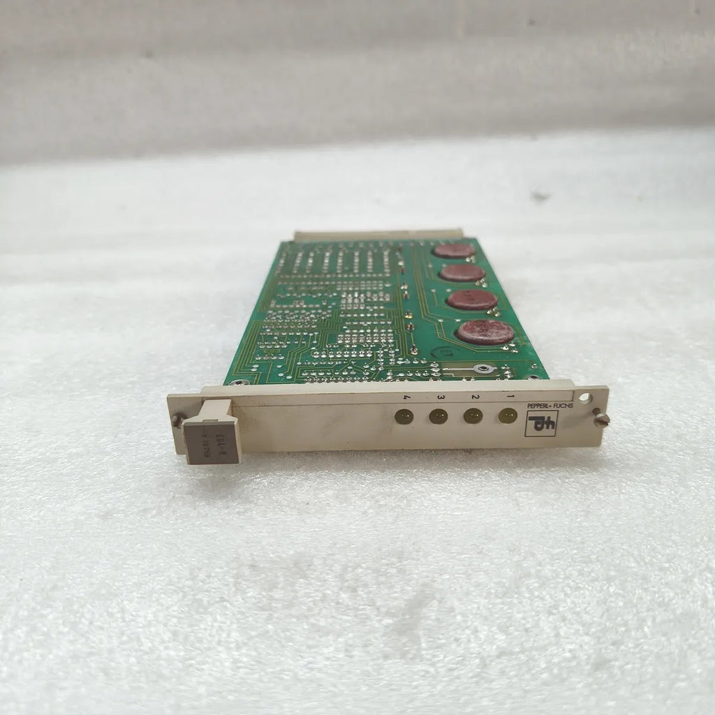 PEPPERL+FUCHS KM/Ex ISOLATING MODULE CARD PTB Nr.Ex-81/2065X [EEx ia] IIC EG4-R