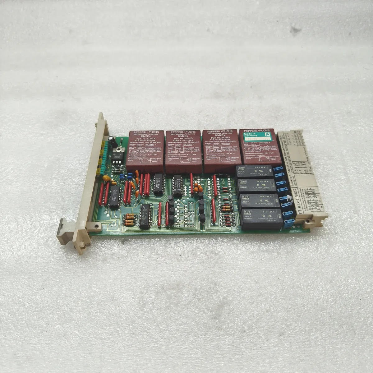 PEPPERL+FUCHS KM/Ex ISOLATING MODULE CARD PTB Nr.Ex-81/2065X [EEx ia] IIC EG4-R