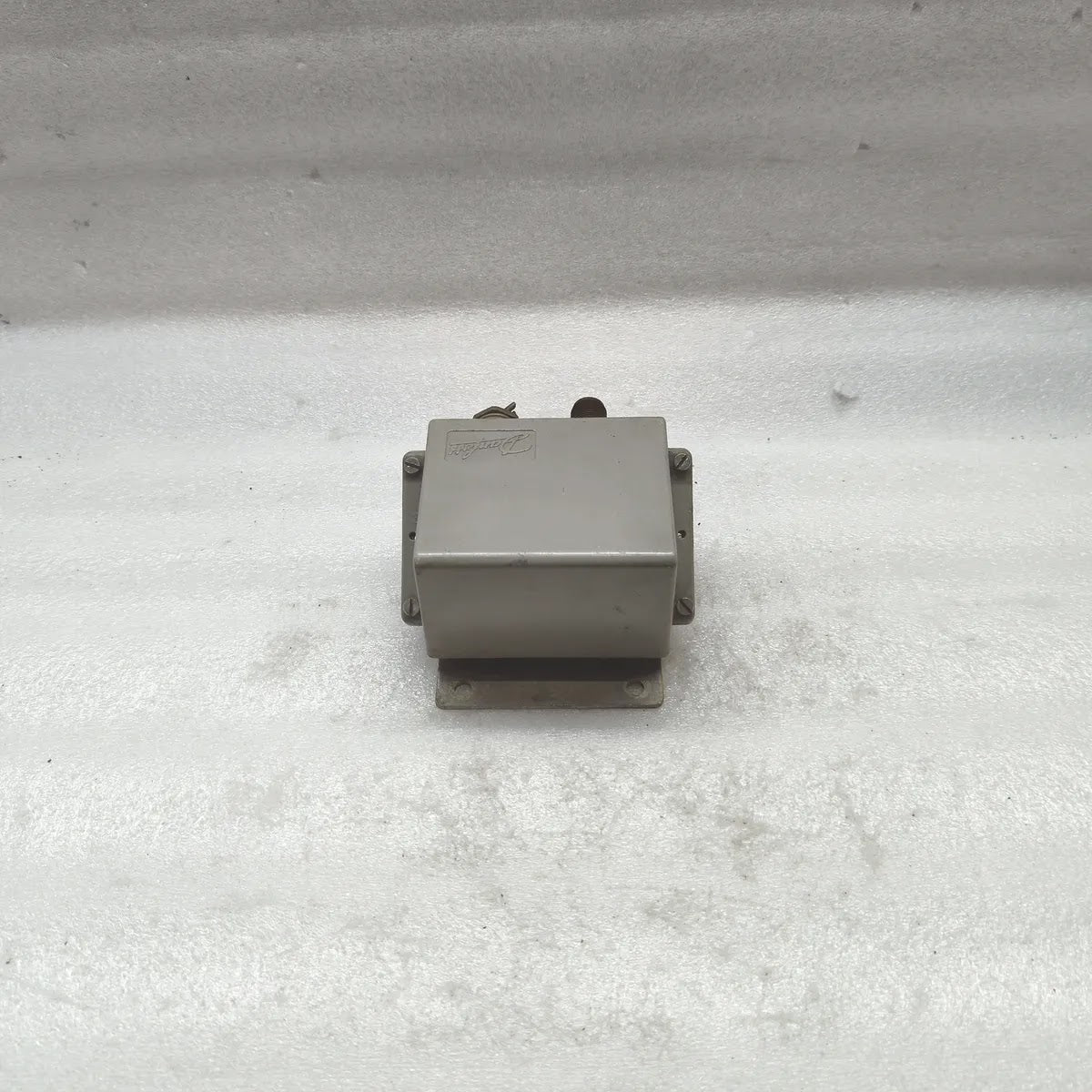 DANFOSS KPS 35 Pressure Switch AC 1 10A 440V DC 11 12W PB 12bar MWP 175psig