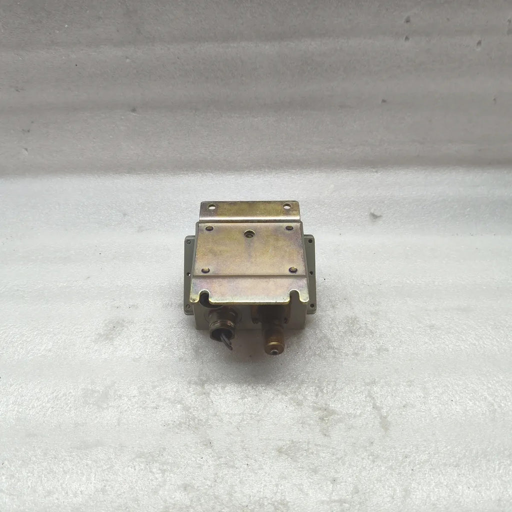 DANFOSS KPS 35 Pressure Switch AC 1 10A 440V DC 11 12W PB 12bar MWP 175psig