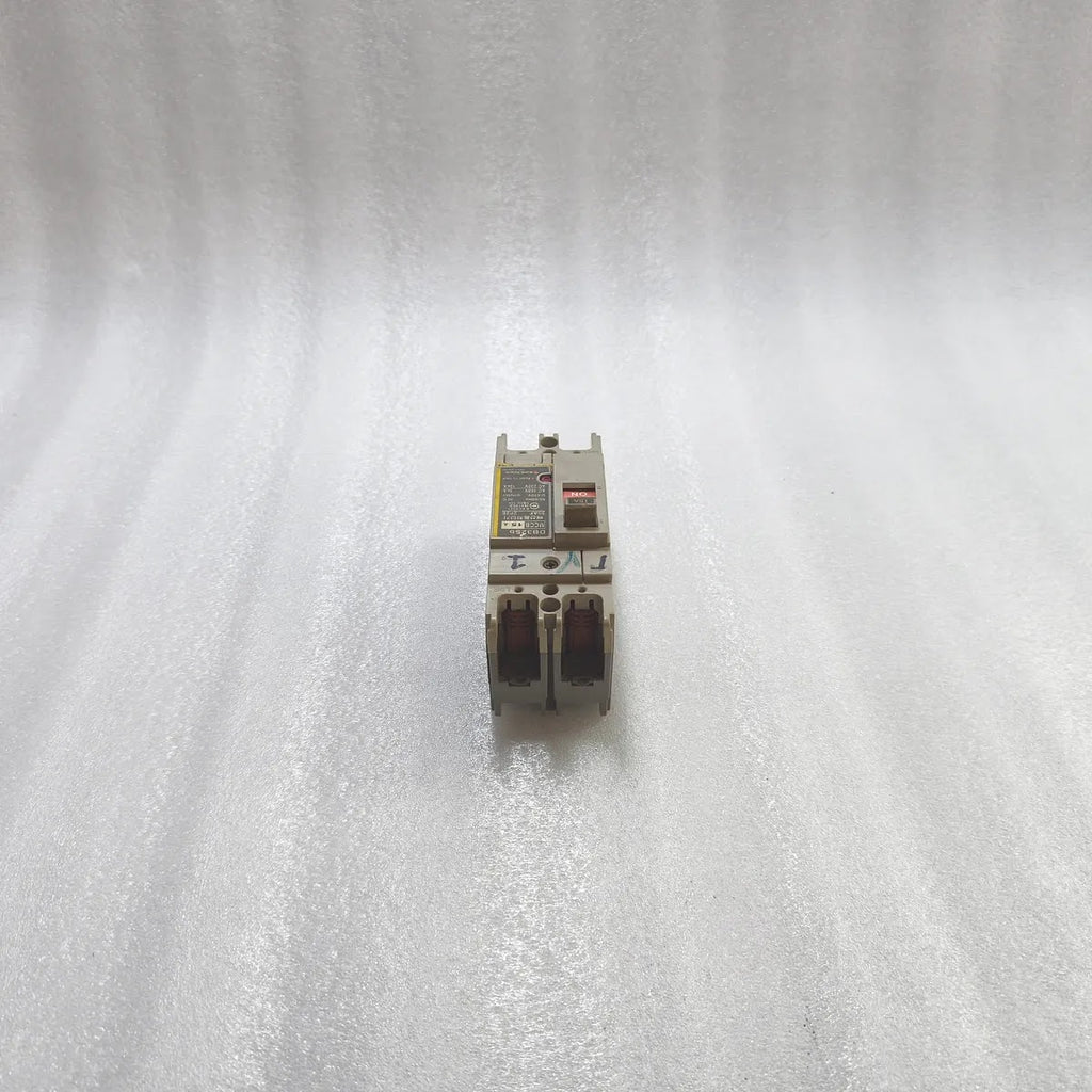 DONG-A ELECTRIC DB32Sb MCCB 2-POLE 15A 30AF AC 460V 5kA/ AC 220V 10kA Circuit