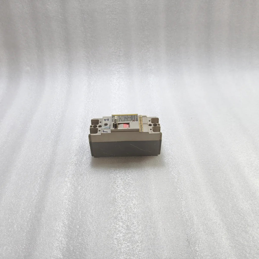 DONG-A ELECTRIC DB32Sb MCCB 2-POLE 15A 30AF AC 460V 5kA/ AC 220V 10kA Circuit