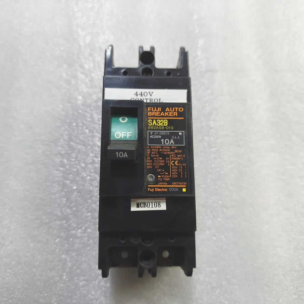 FUJI ELECTRIC SA32B BB2ASB-010 Auto Breaker 2P 10A AC220V 5kA with Auxiliary