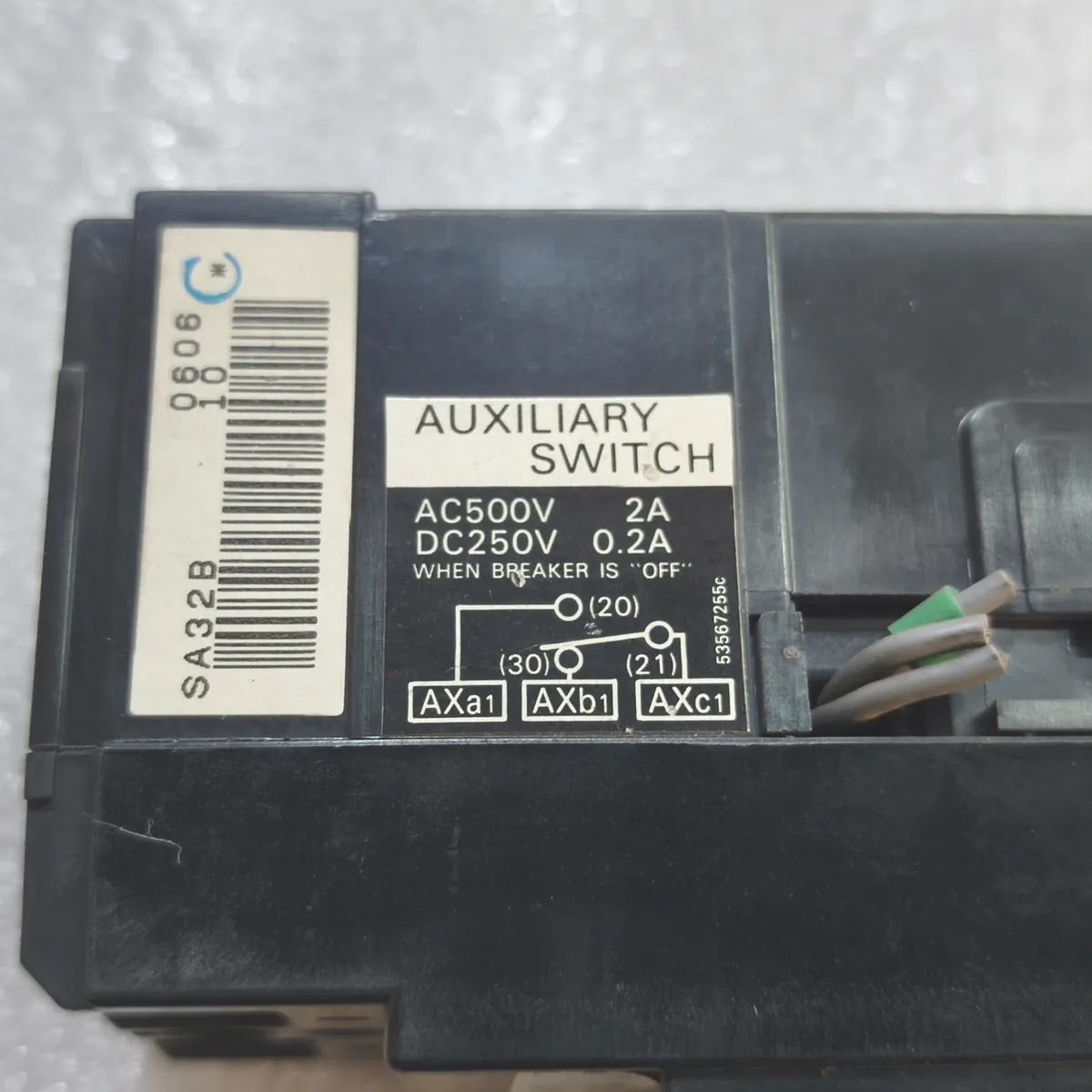 FUJI ELECTRIC SA32B BB2ASB-010 Auto Breaker 2P 10A AC220V 5kA with Auxiliary
