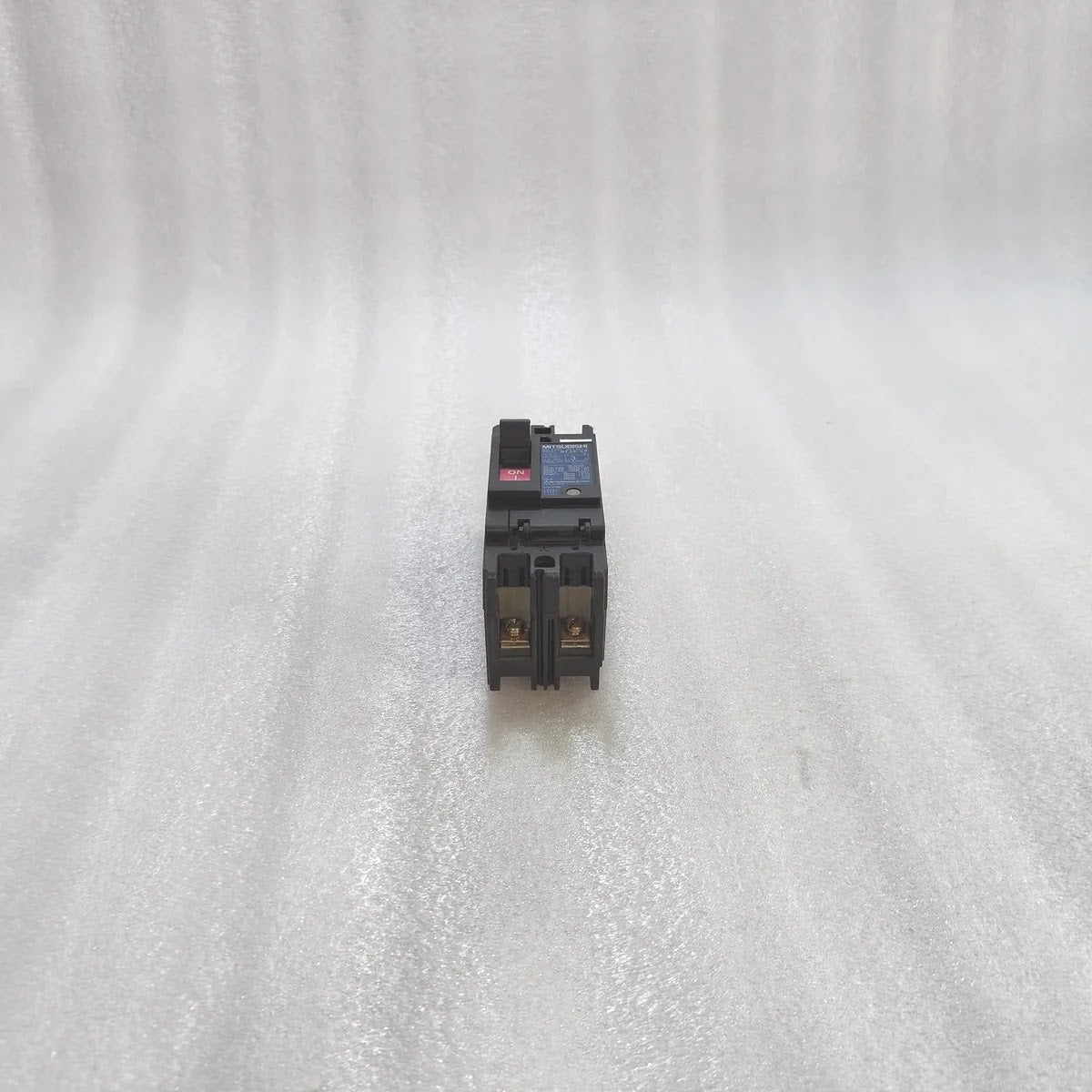 MITSUBISHI NF30-SP No-Fuse Breaker 3A 2P AC220V I.C. 5kA 600VAC 50-60Hz