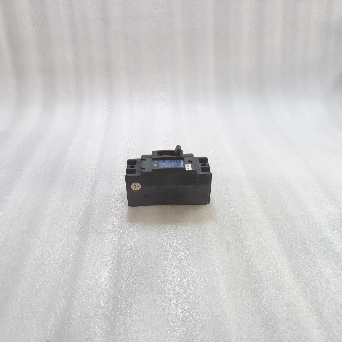 MITSUBISHI NF30-SP No-Fuse Breaker 3A 2P AC220V I.C. 5kA 600VAC 50-60Hz