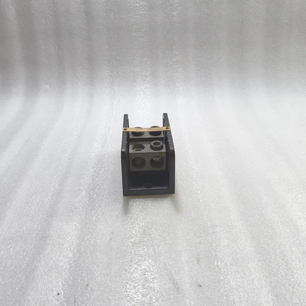 ALLEN-BRADLEY 1492-BG Power Distribution Block 600V 760A CU 620A AL 500 MCM