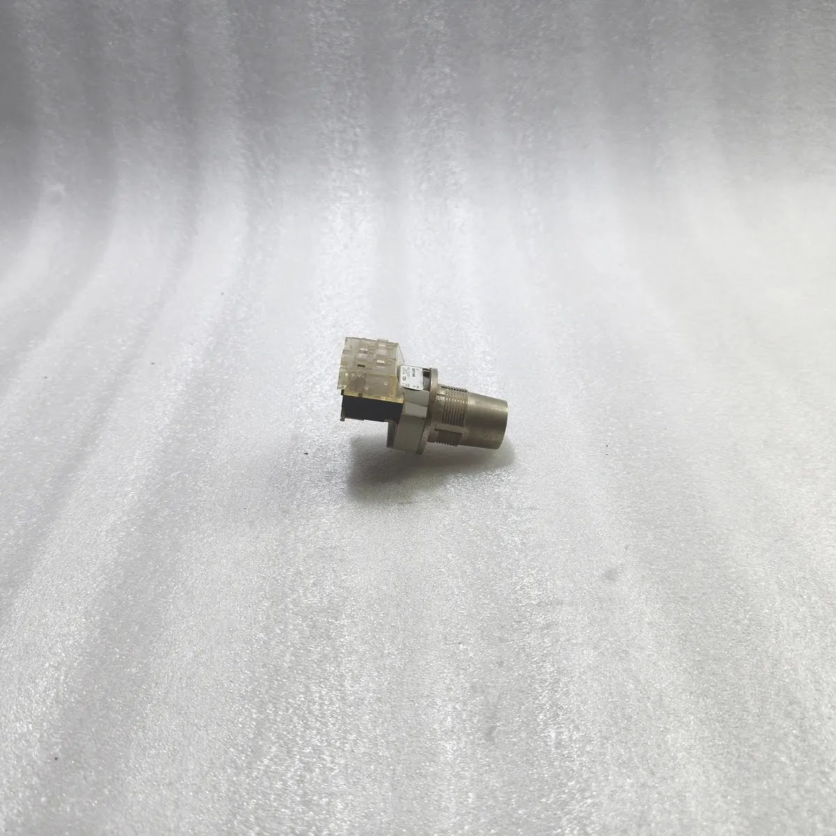 A BRADLEY 800T-H48 KEY SELECT SWITCH SER T NEMA TYPE 4,13 TZ9 WITHOUT KEY