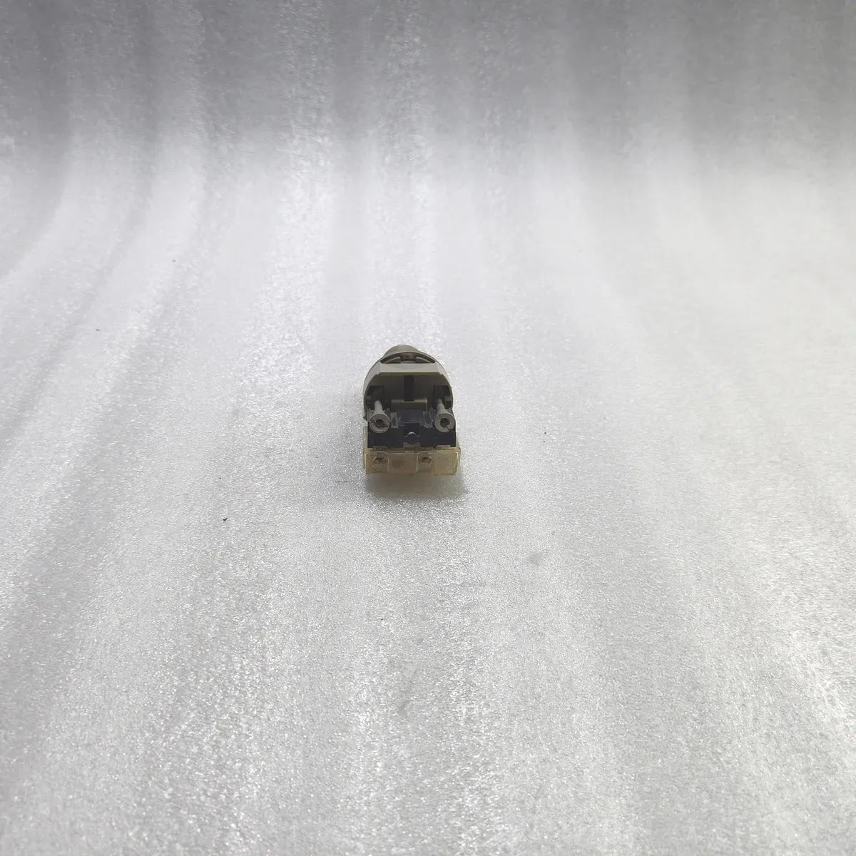 A BRADLEY 800T-H48 KEY SELECT SWITCH SER T NEMA TYPE 4,13 TZ9 WITHOUT KEY