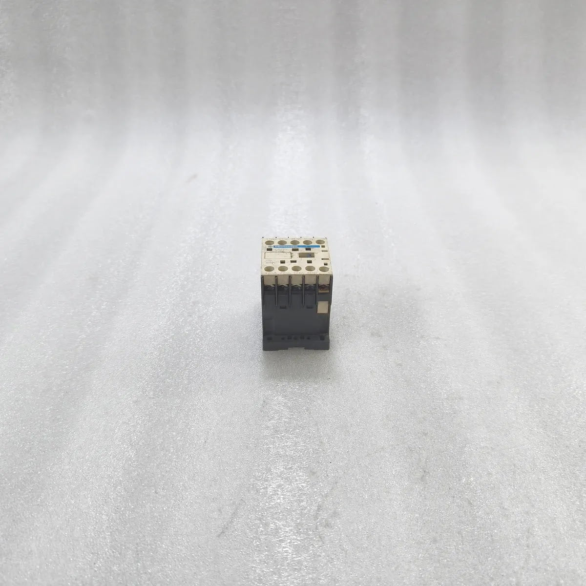 TELEMECANIQUE CA2KN22F7 Control Relay 2NO+2NC 110V 10A