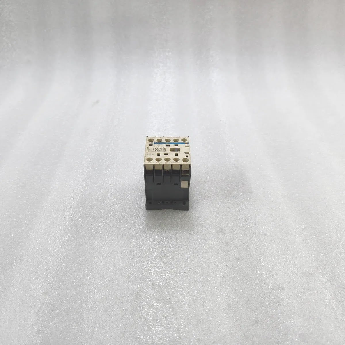 TELEMECANIQUE CA2KN31F7 TeSys K Control Relay 110V 10A