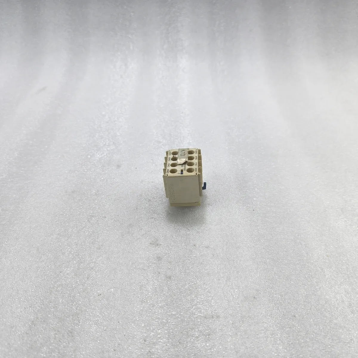 S Electric LA1KN22 Auxiliary Contact Block 2NO+2NC 10A 690V