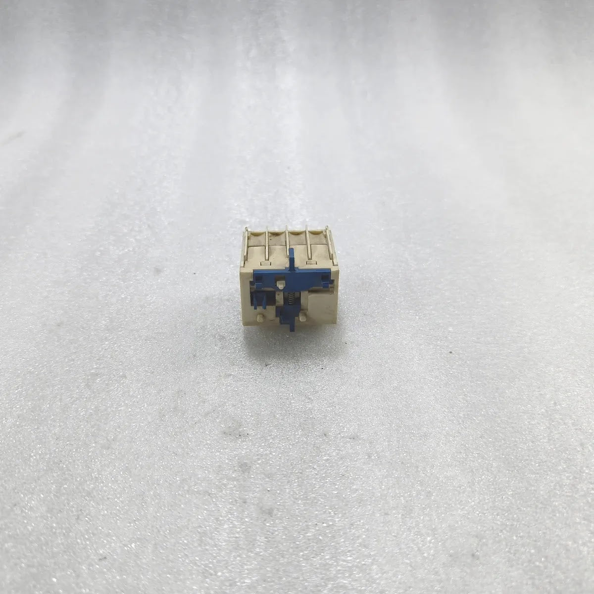 S Electric LA1KN22 Auxiliary Contact Block 2NO+2NC 10A 690V