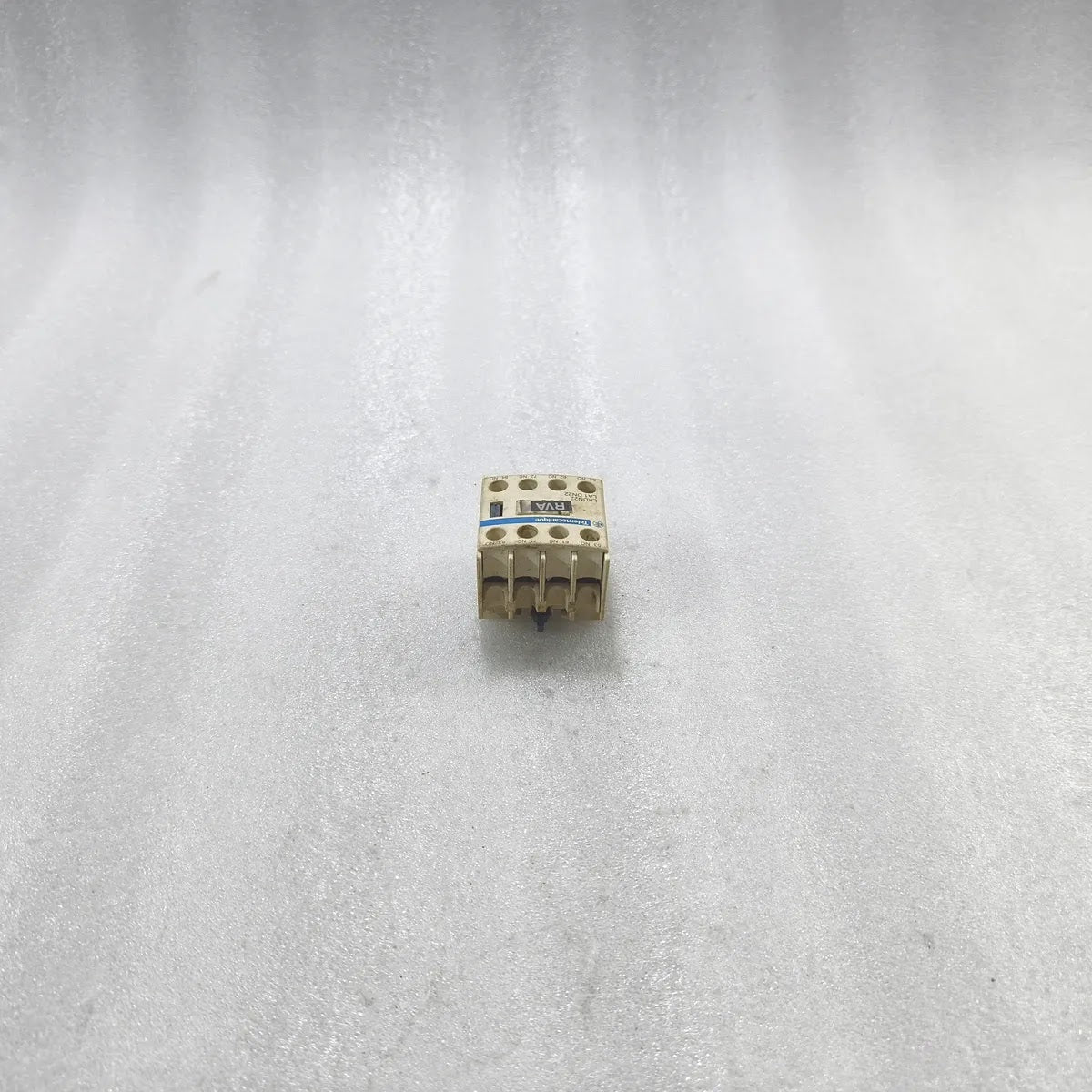 TELEMECANIQUE LADN22 Auxiliary Contact Block 2NO+2NC 10A 690V