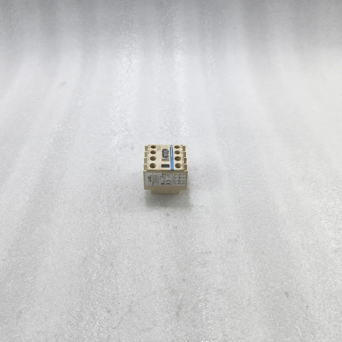 TELEMECANIQUE LADN22 Auxiliary Contact Block 2NO+2NC 10A 690V