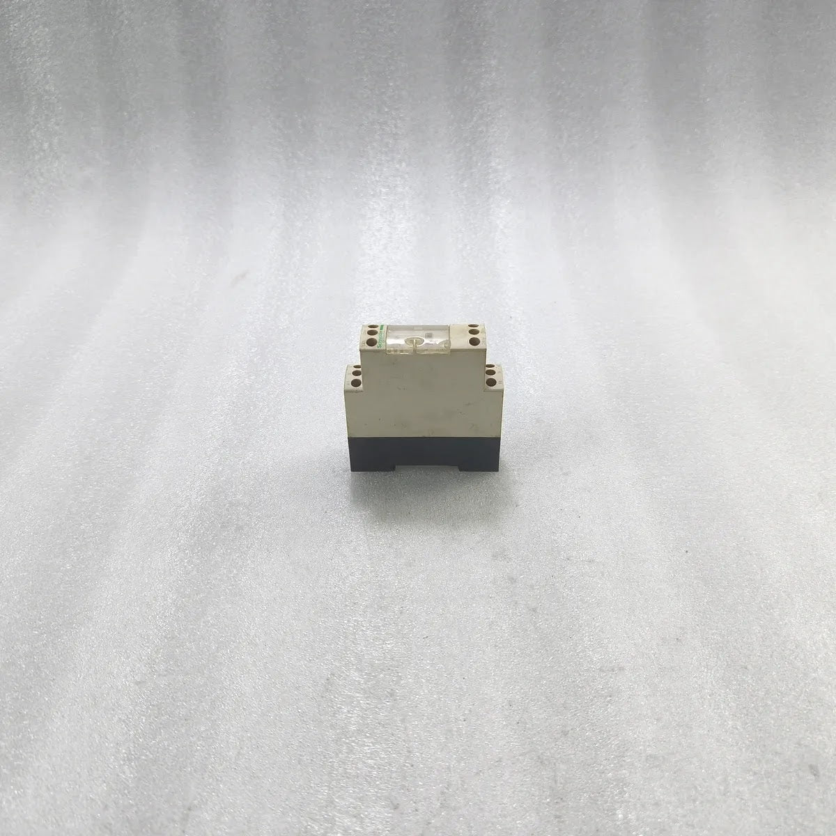 S Electric RE7TP13BU On-Delay Timing Relay 0.05s-300h 110-240V