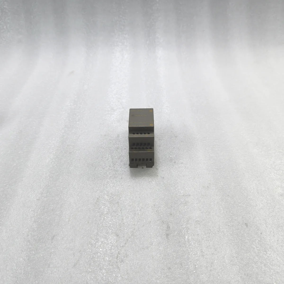 SIEMENS 6ED1055-1FB00-0BA1 LOGO! DM8 230R Expansion Module 115-240V 4DI/4DO