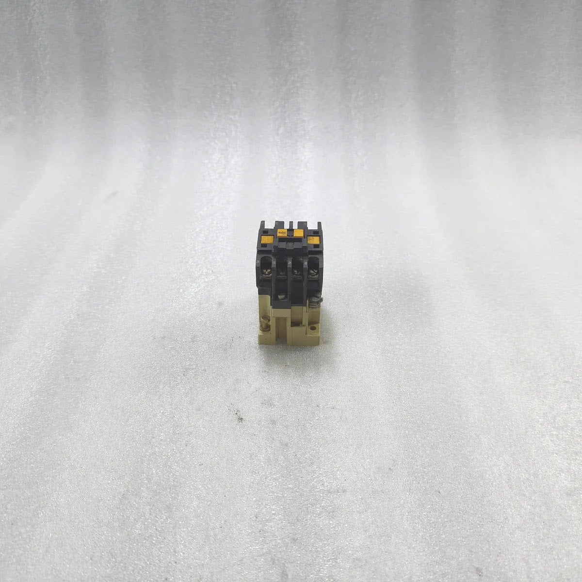 TELEMECANIQUE CA2-DN140 Control Relay 4NO 10A 110V Coil