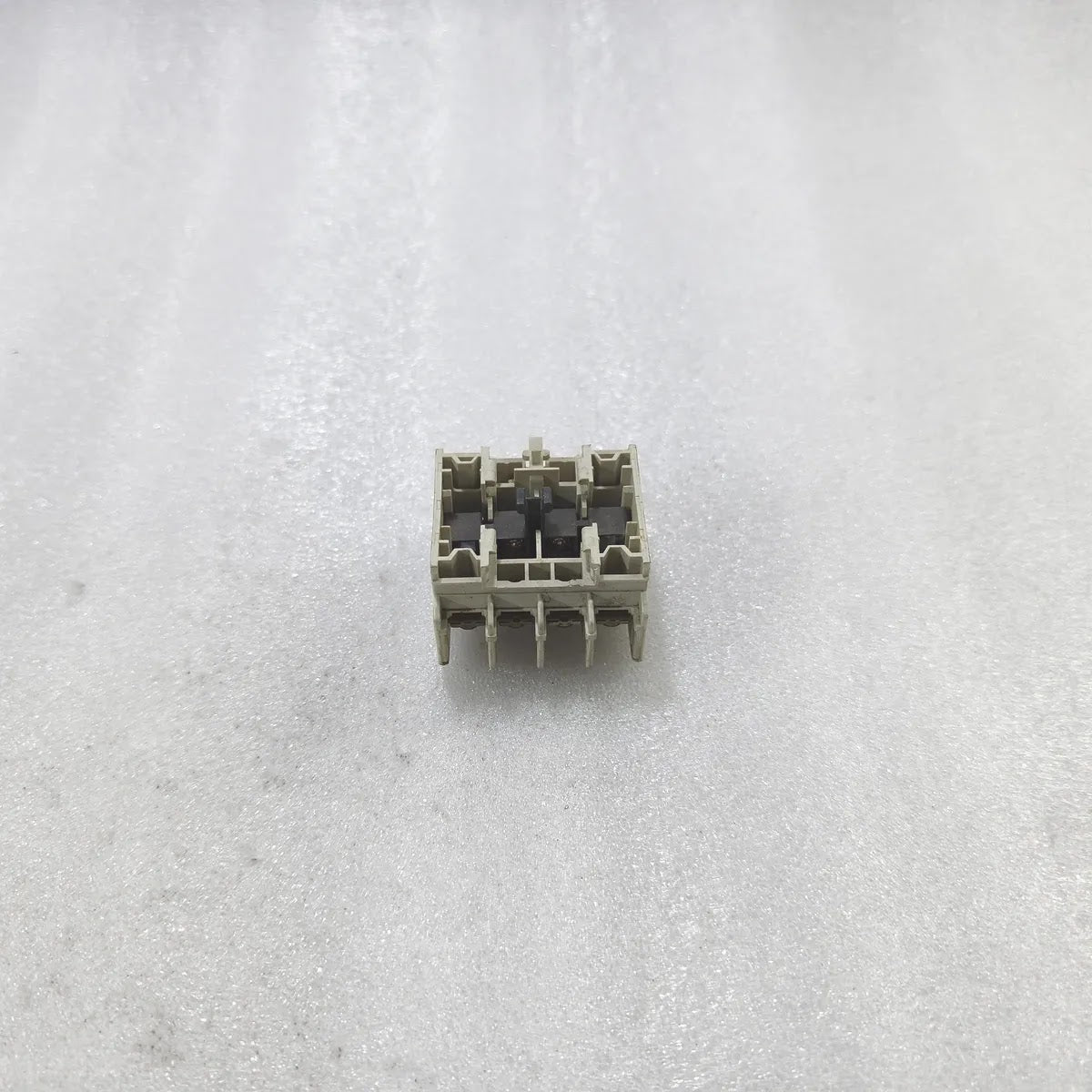 FUJI ELECTRIC SZ-A22 Auxiliary Contact Block 2NO 2NC 10A 600V