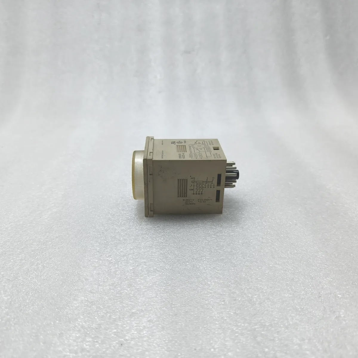 OMRON H3CR-A TIMER 24VDC/AC 50/60Hz CONTACT 5A 250VAC