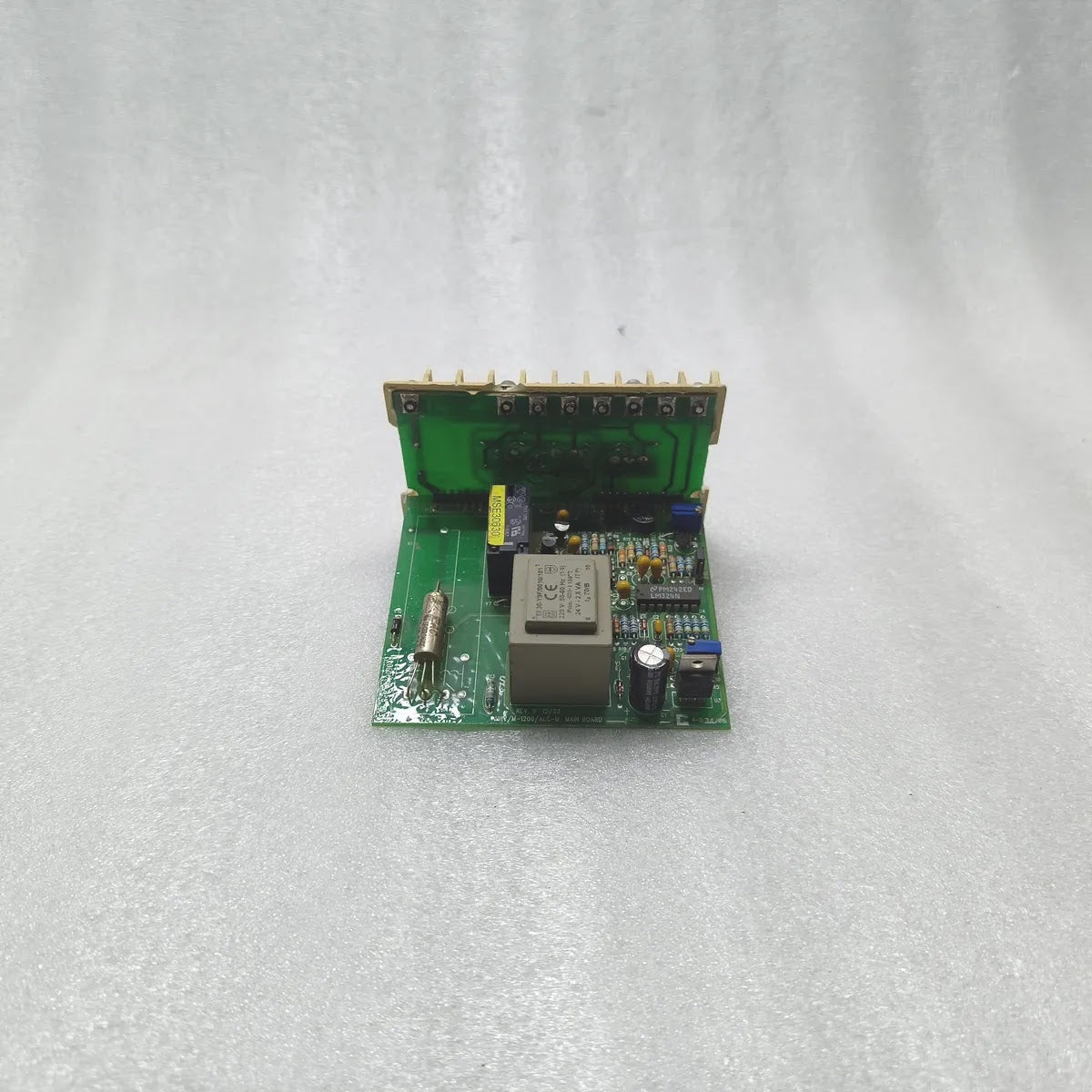 MHV/M-1200/ALC-M MAIN BOARD PCB REV. 9 220V Prim 24V Sec Control Relay Board