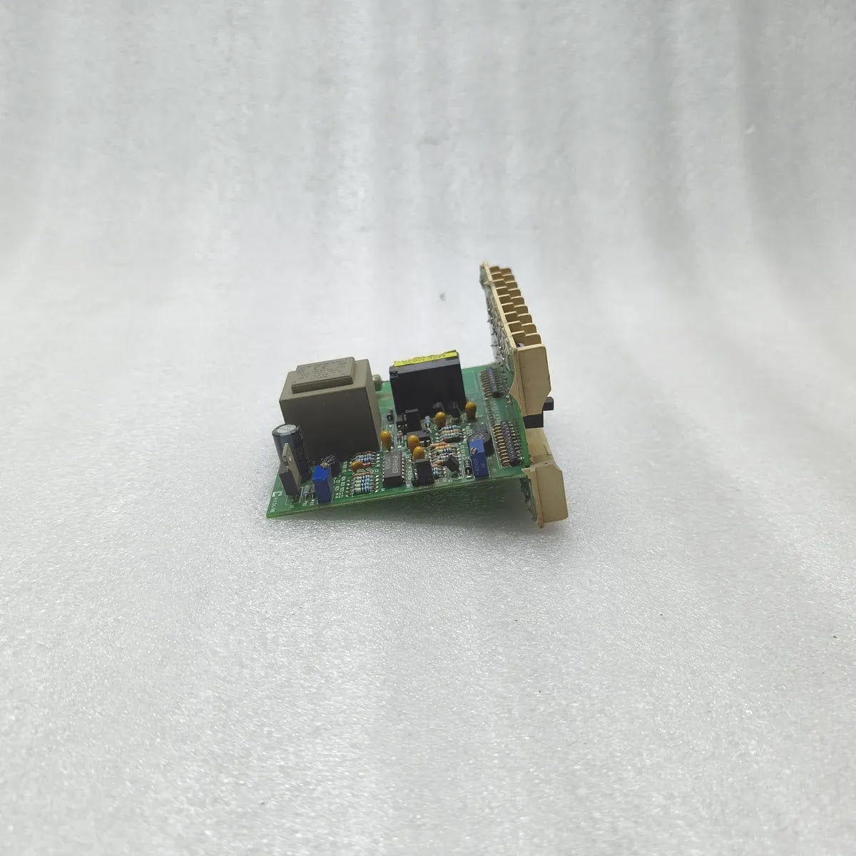 MHV/M-1200/ALC-M MAIN BOARD PCB REV. 9 220V Prim 24V Sec Control Relay Board