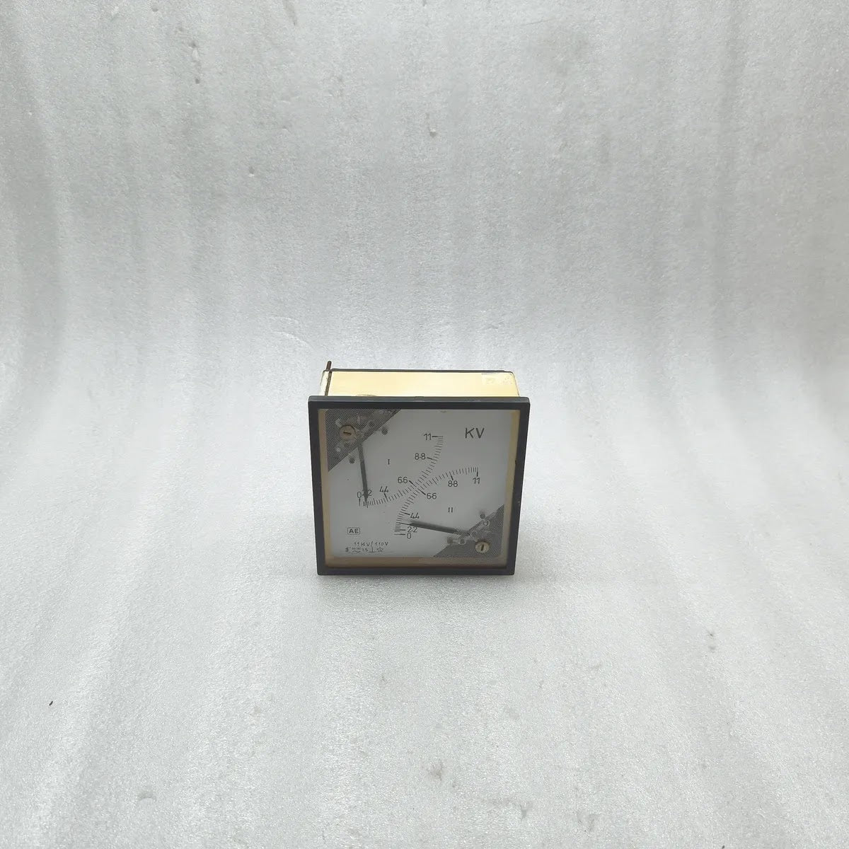 AE Double Voltmeter Panel Meter 0-11kV 11kV/110V
