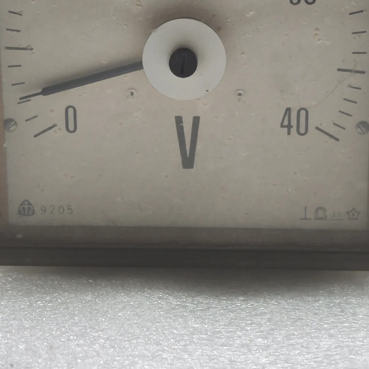 SPECIAL-T42 Panel Voltmeter 0-40V Class 2.5