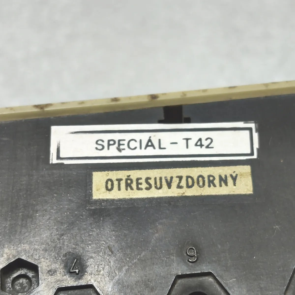 SPECIAL-T42 Panel Voltmeter 0-40V Class 2.5