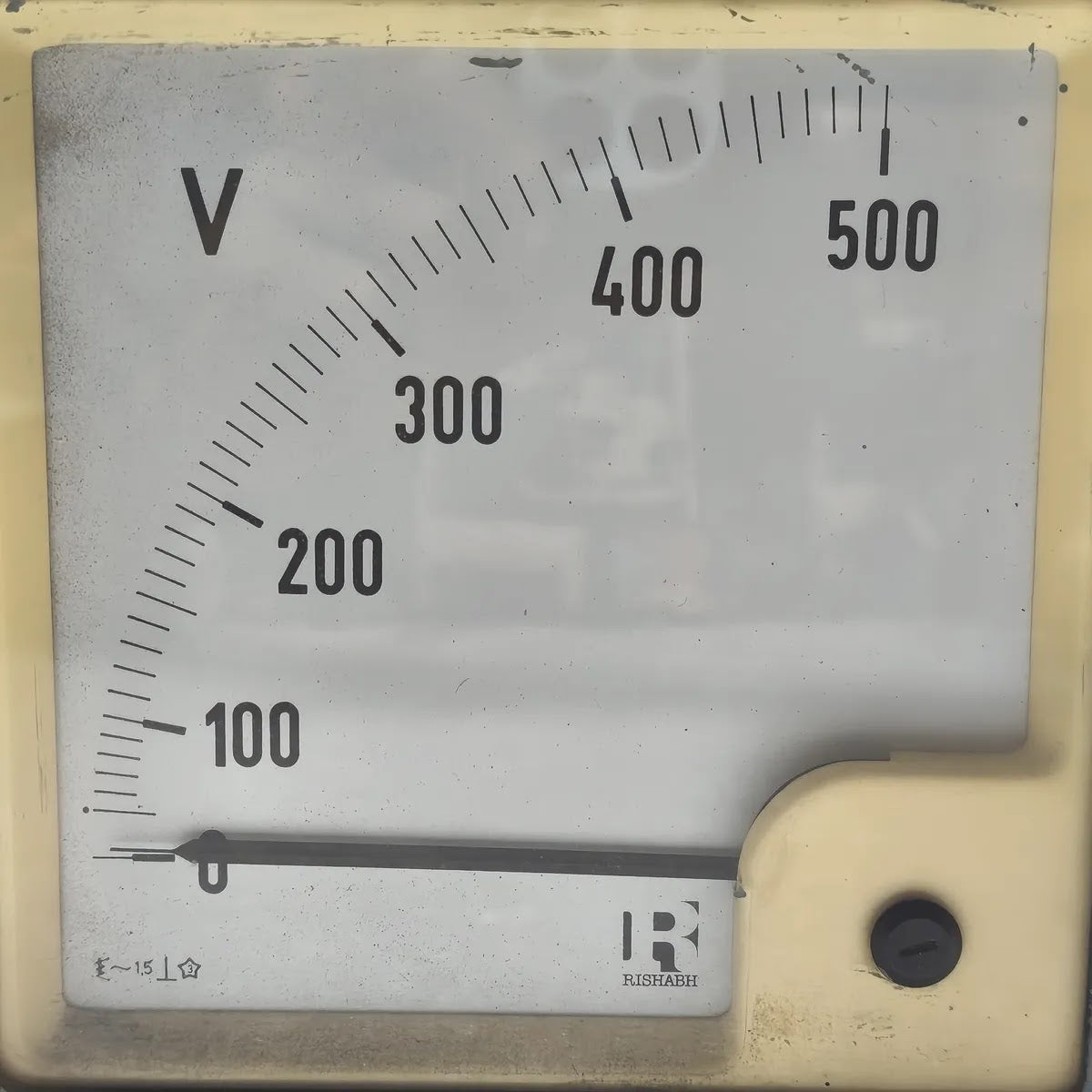 RISHABH Analogue Voltmeter 0-500V AC Analog Panel Volt Meter