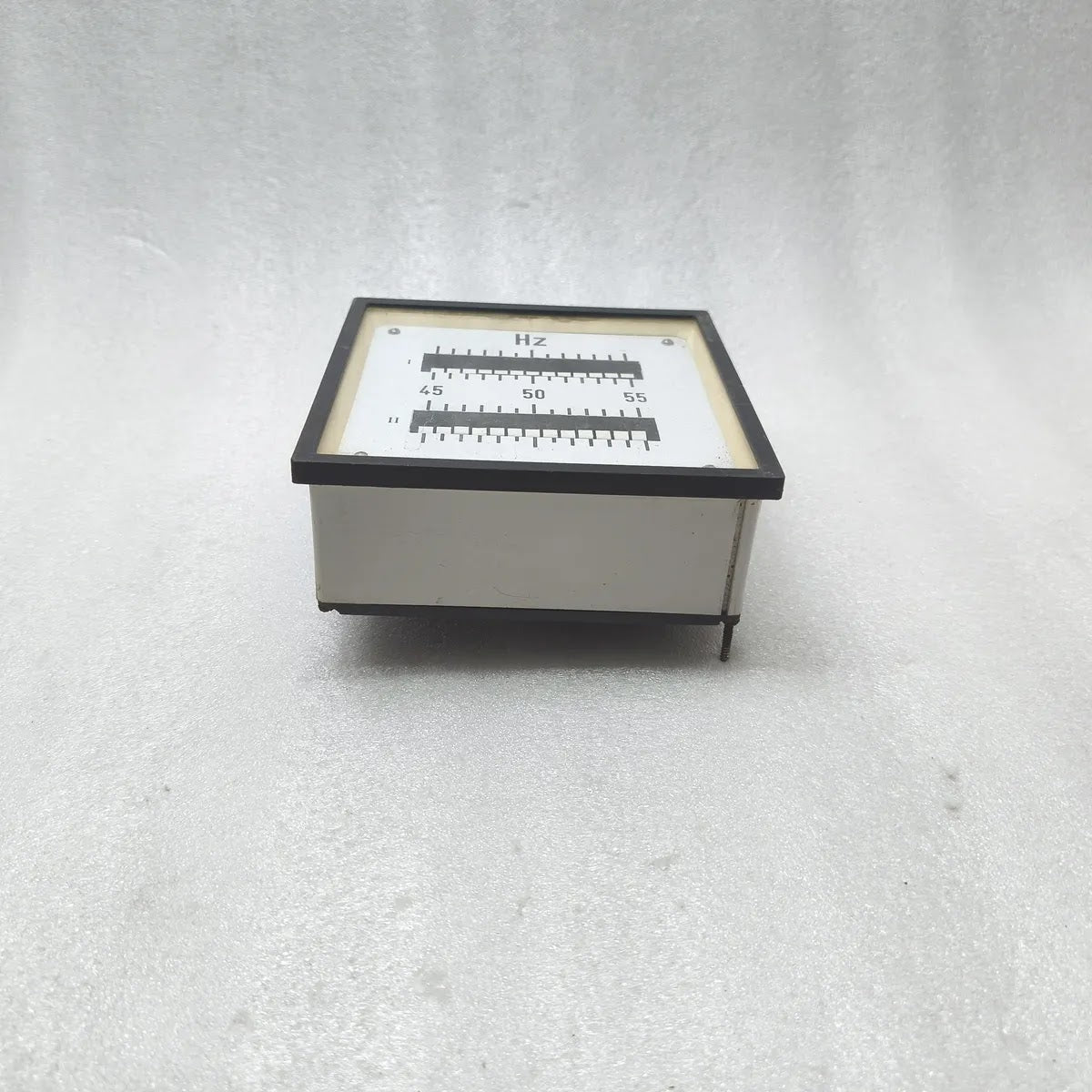 AE Double Vibrating Reed Frequency Meter 45-55Hz 110/220/440V
