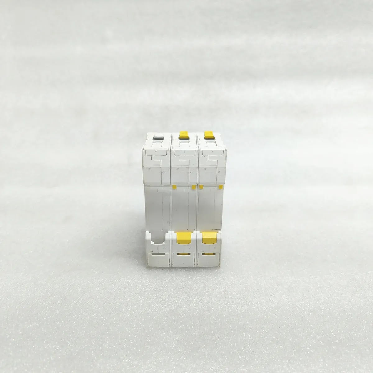 S Electric iC60H 6A MINIATURE CIRCUIT BREAKER B6A 3-POLE 400V 10kA MCB