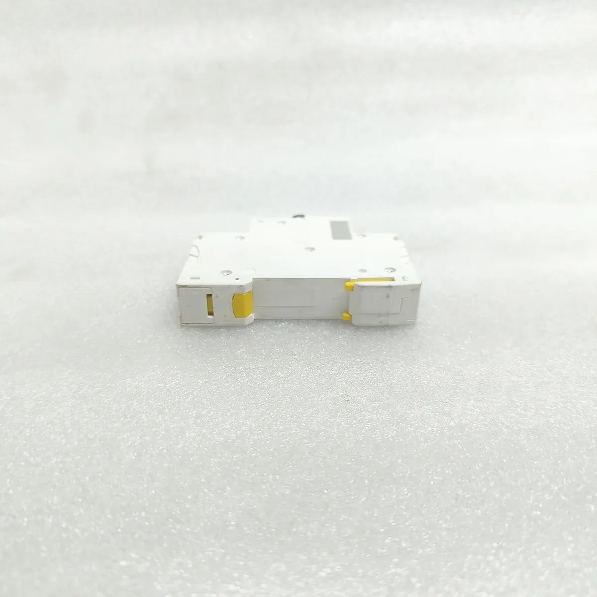 S Electric iC60H MINIATURE CIRCUIT BREAKER 1 POLE C 4A 230/400V 10kA