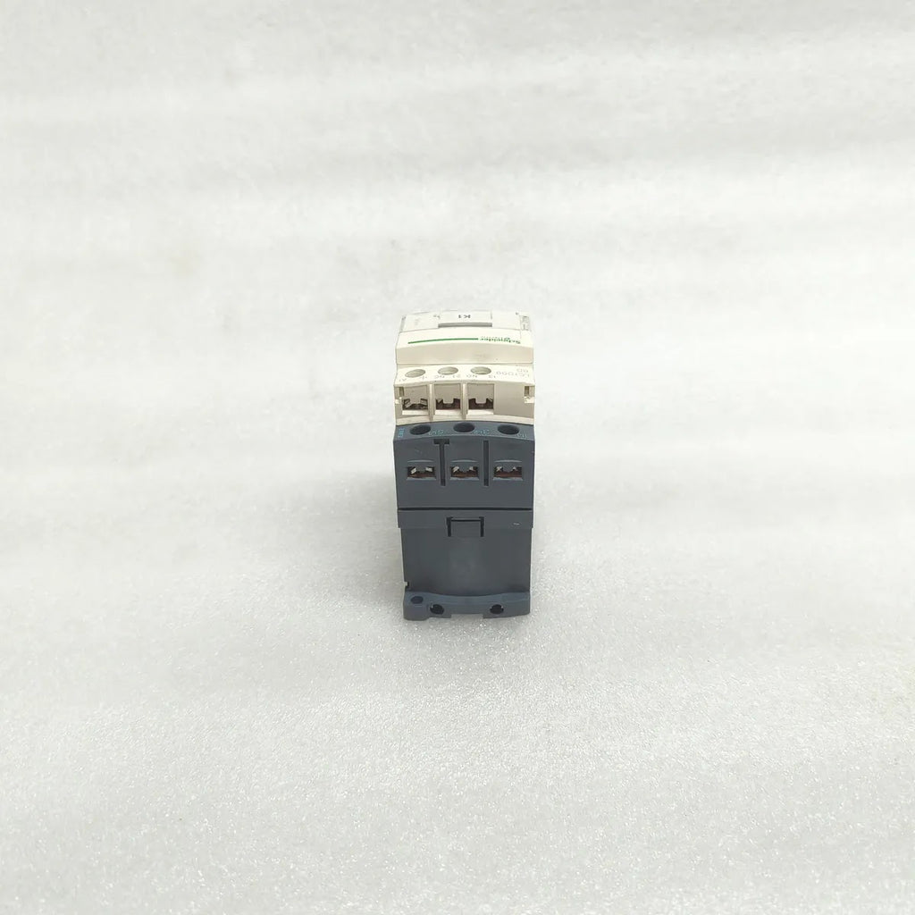 S Electric LC1D09BD TeSys Contactor 25A 690V 24V DC Coil 3-Pole