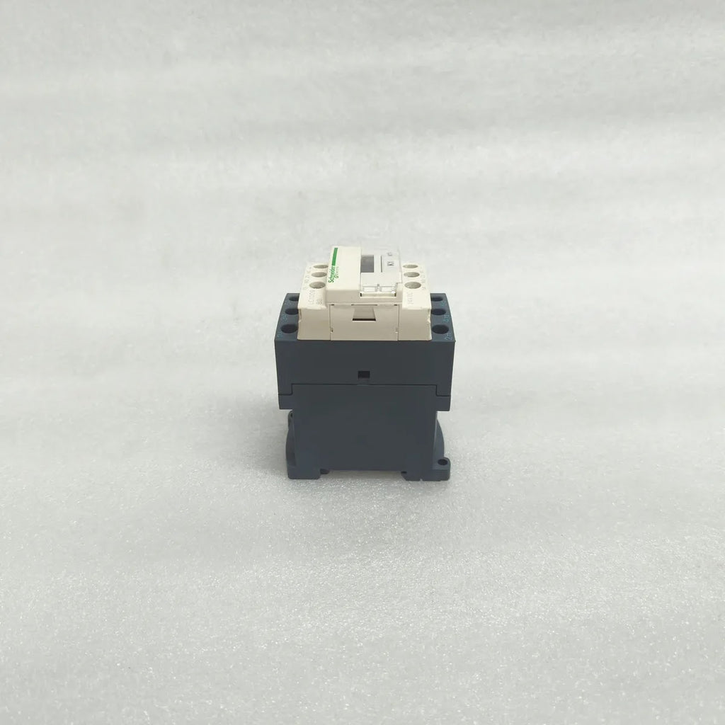 S Electric LC1D09BD TeSys Contactor 25A 690V 24V DC Coil 3-Pole