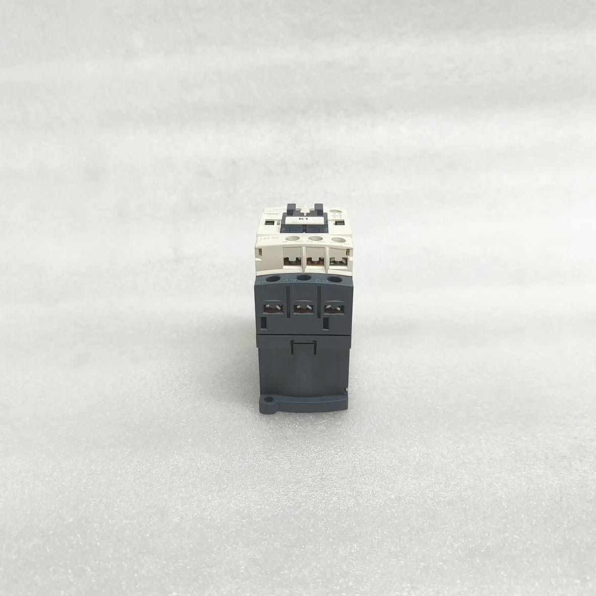 S Electric LC1D09BD Contactor 9A 690V 24V DC Coil 3-Pole IEC/EN 60947-4-1