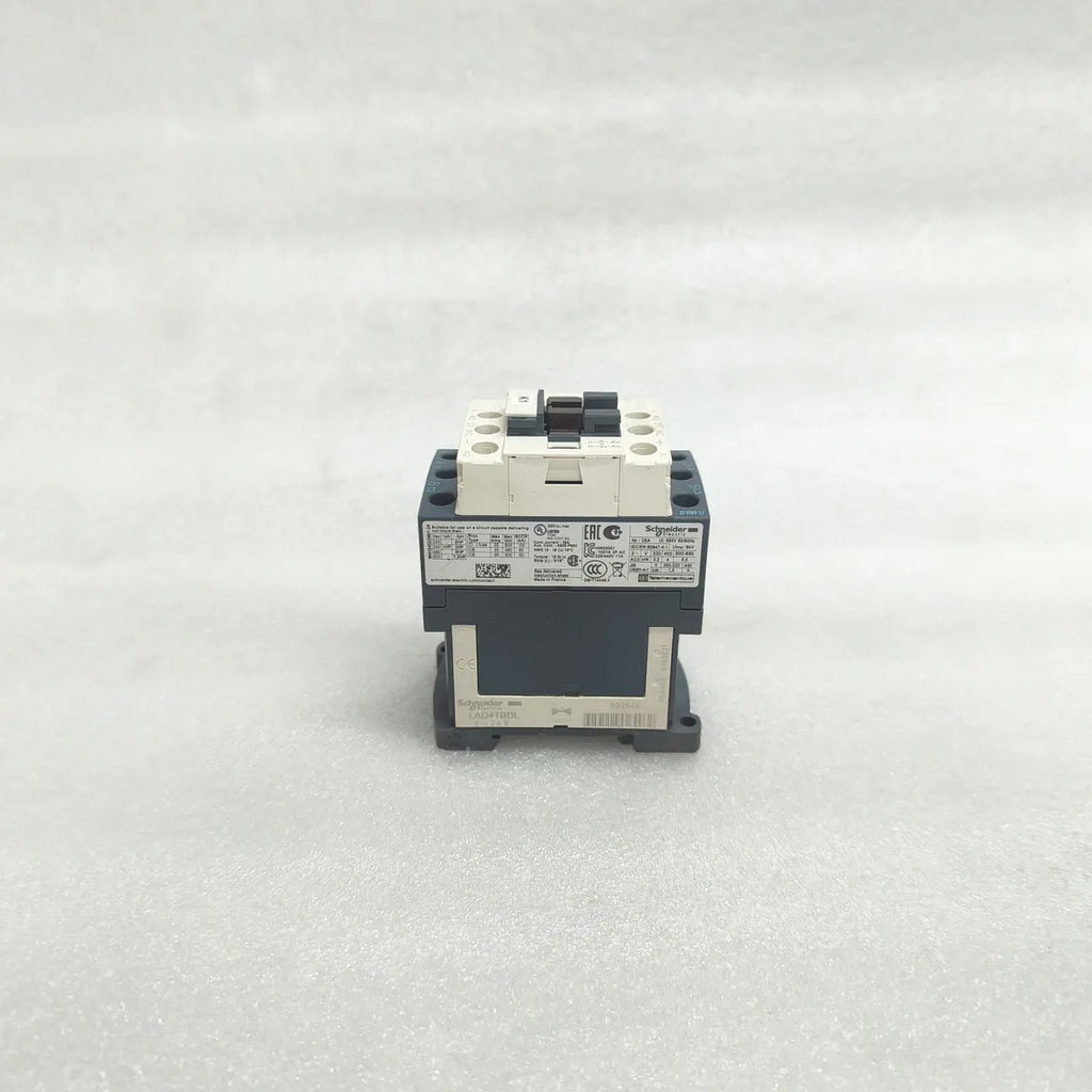 S Electric LC1D09BD Contactor 9A 690V 24V DC Coil 3-Pole IEC/EN 60947-4-1