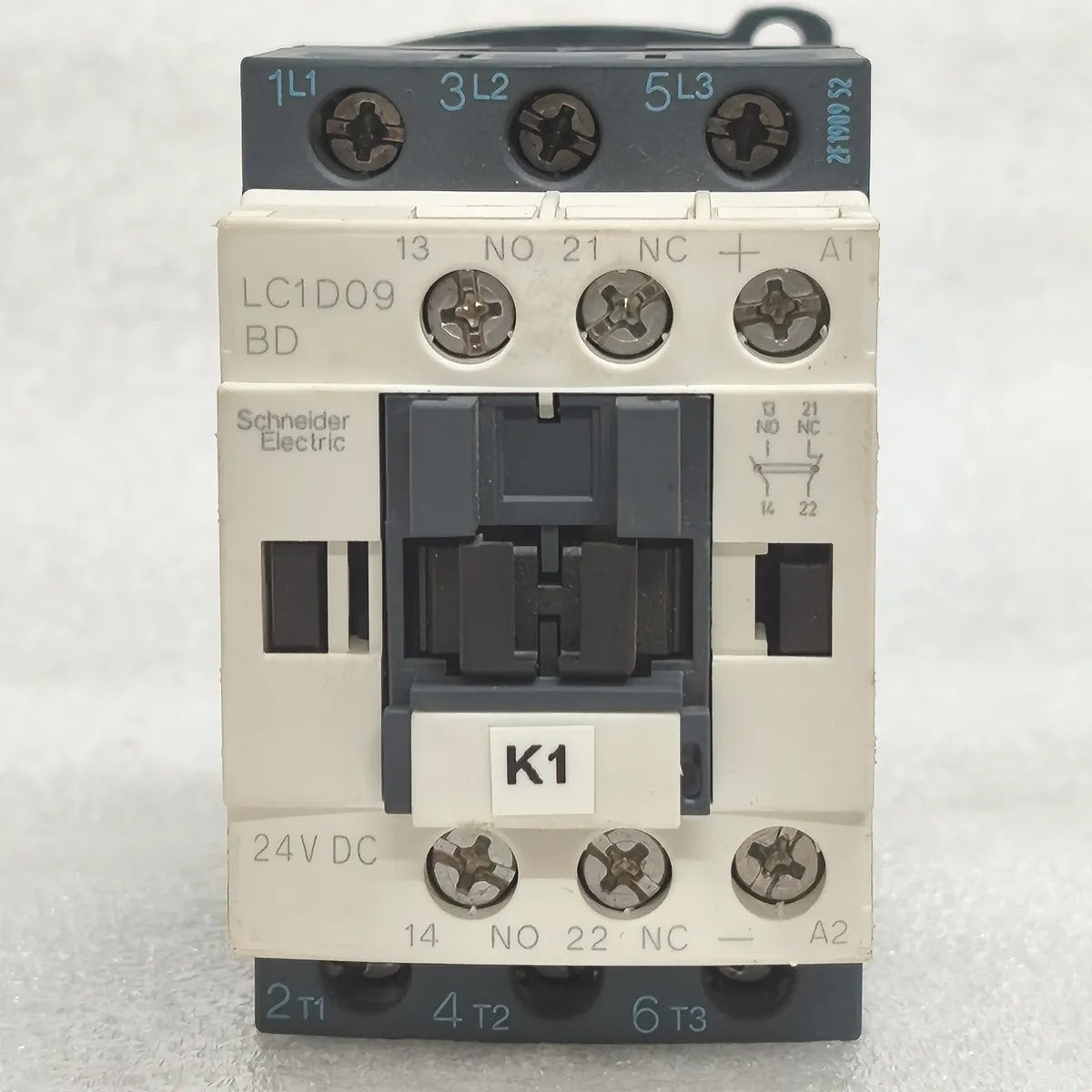 S Electric LC1D09BD Contactor 9A 690V 24V DC Coil 3-Pole IEC/EN 60947-4-1