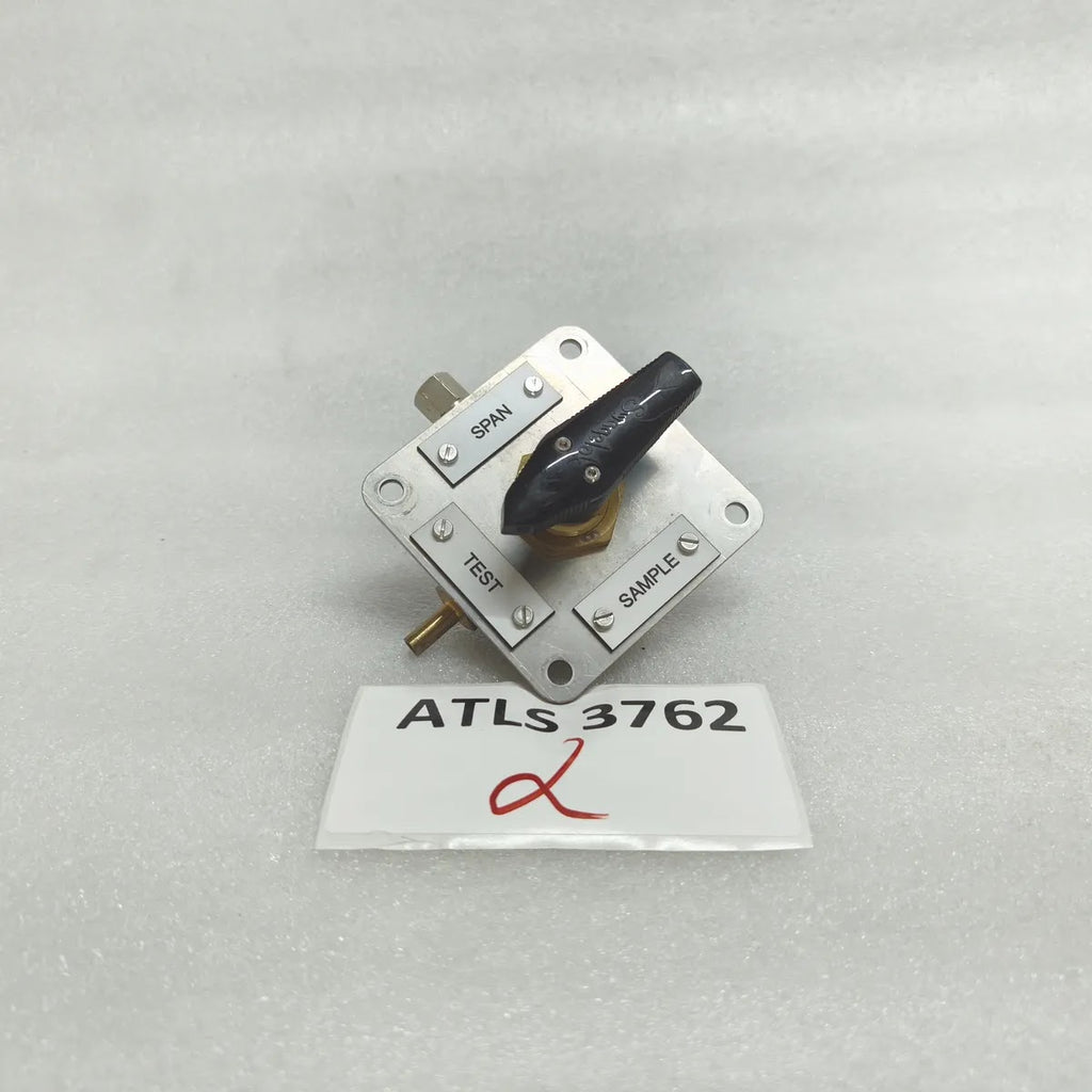 Swagelok B-43ZF2 Brass 3-Way Ball Valve 2500 PSIG @ 100F Panel Mount SPAN